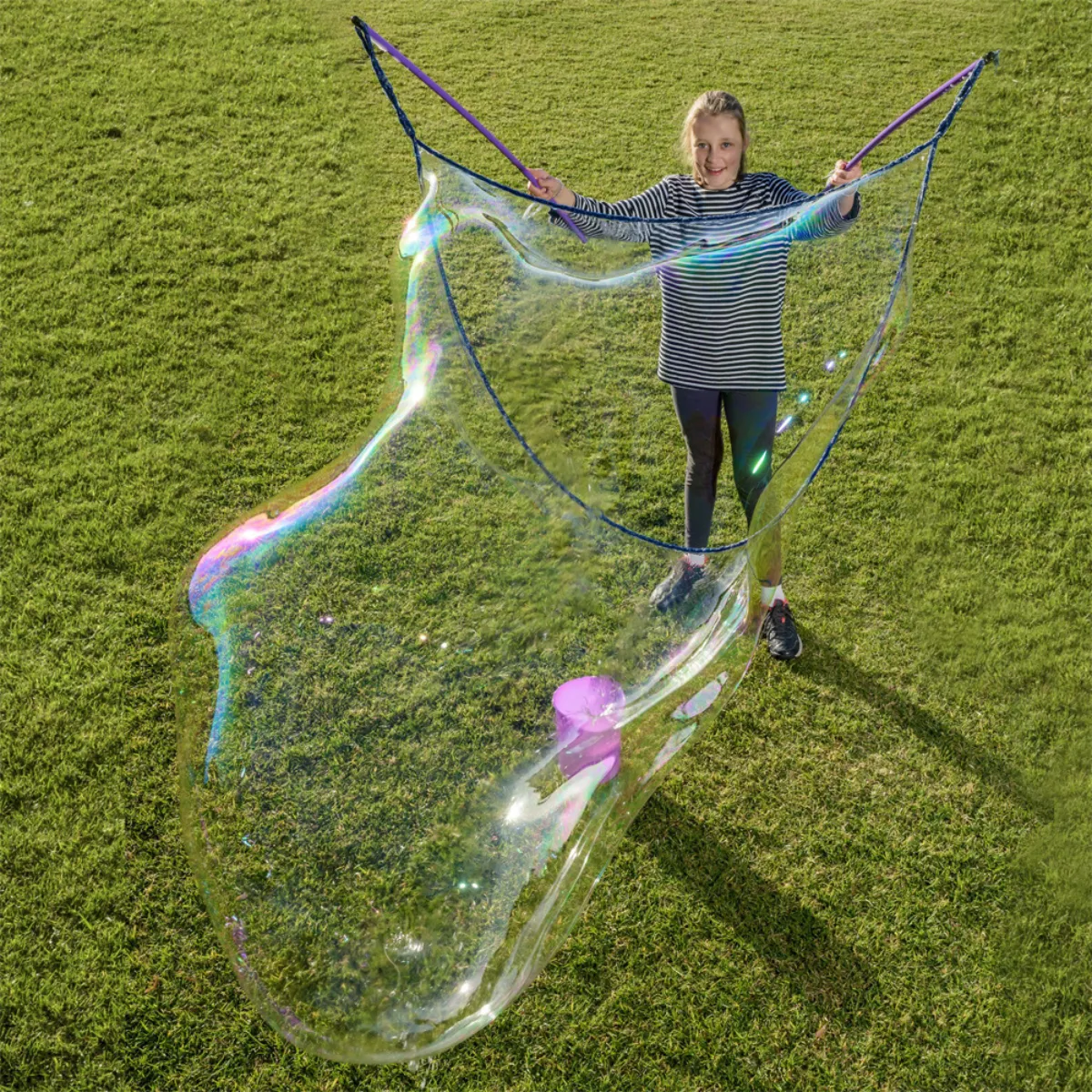 Giant XXL Bubble Kit with Extendable Stick By Pustefix 7yrs 