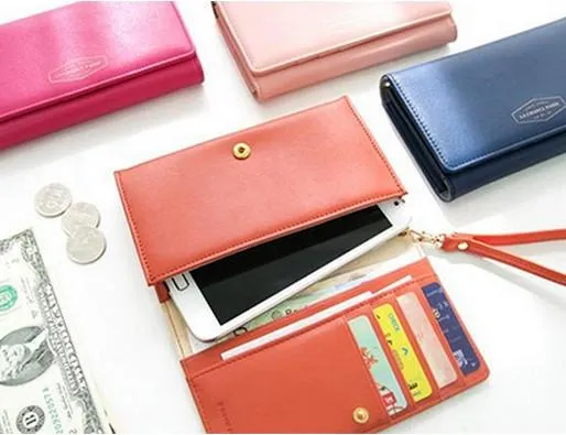 L.C Passe Wallet