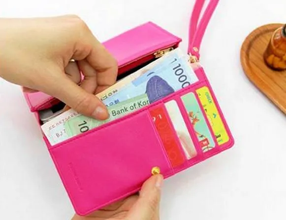 L.C Passe Wallet